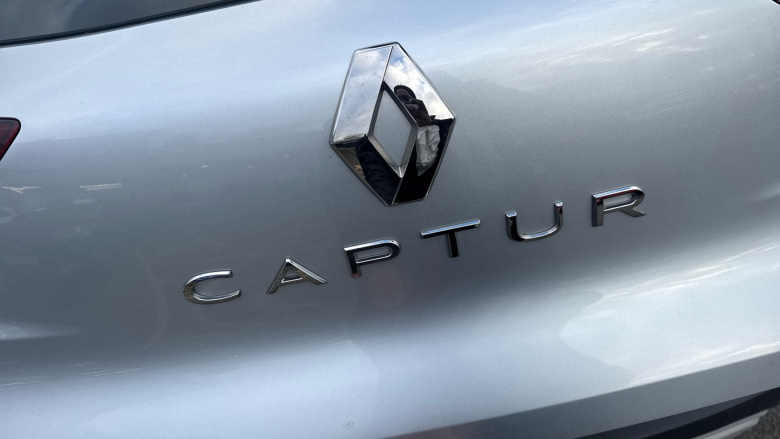 Renault Captur 1.6 E-Tech full hybrid 145 Evolution 5dr Auto Hybrid Hatchback